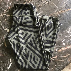 Lululemon leggings size 2”